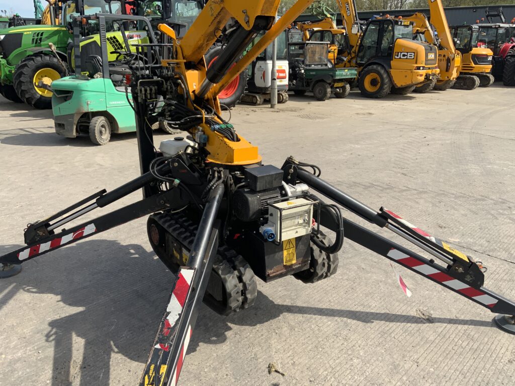 Oli & Steel Octopussy 1266 Tracked Telescopic Platform (ST25482)