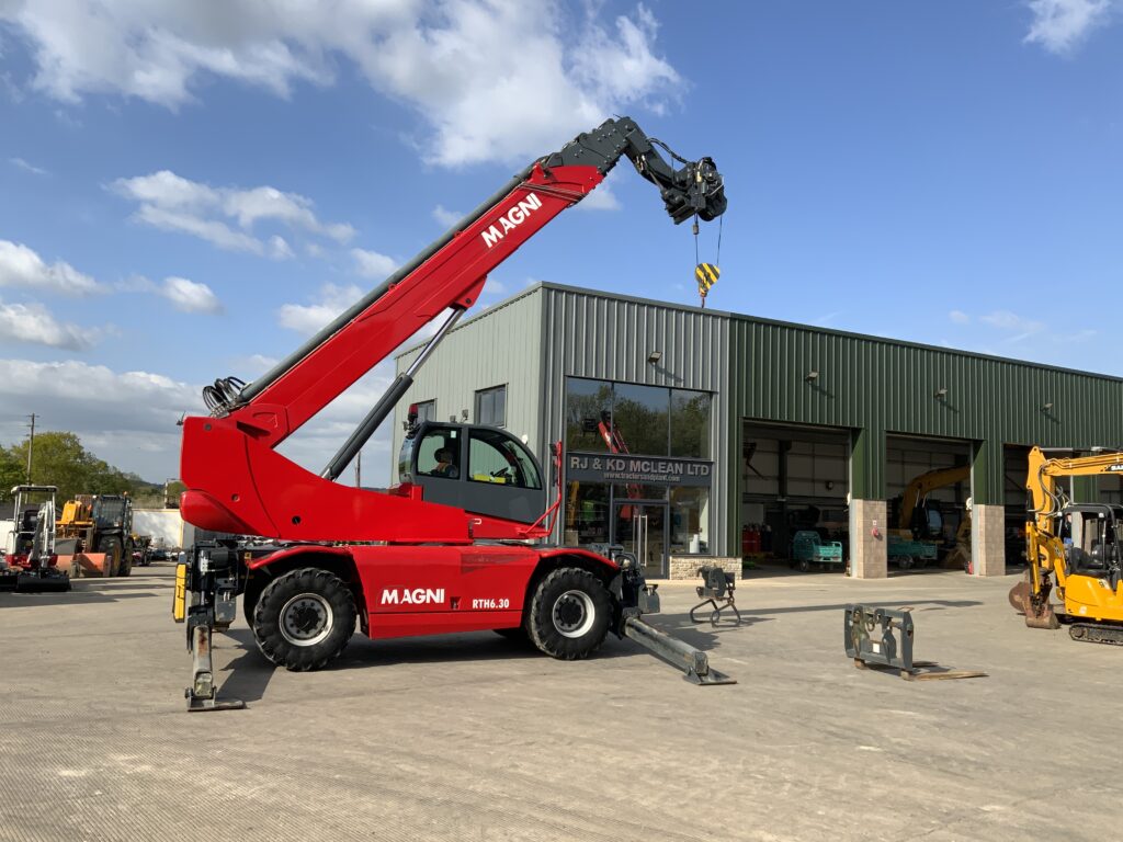 MAGNI RTH 6.30 Telescopic Roto Telehandler (ST26153)