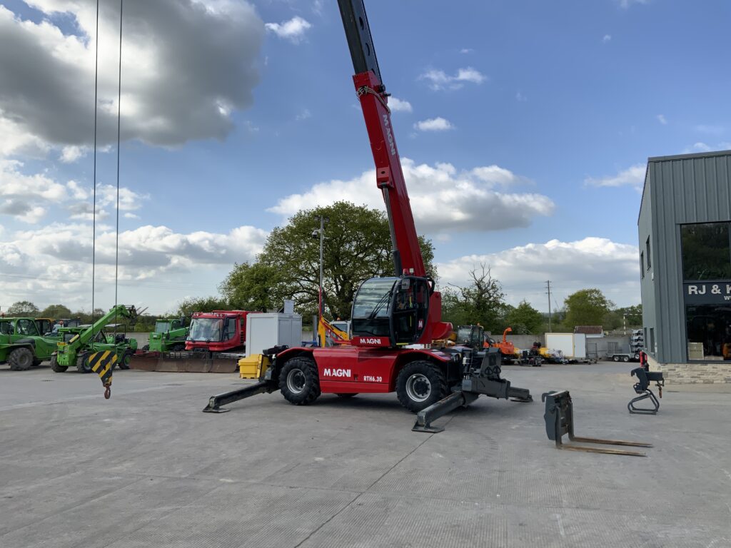 MAGNI RTH 6.30 Telescopic Roto Telehandler (ST26153)