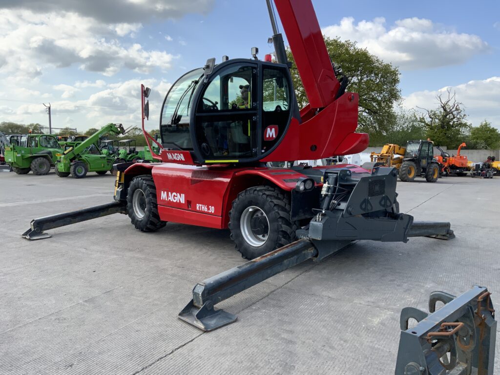 MAGNI RTH 6.30 Telescopic Roto Telehandler (ST26153)