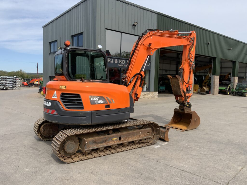 Doosan DX85R Digger (ST26269)
