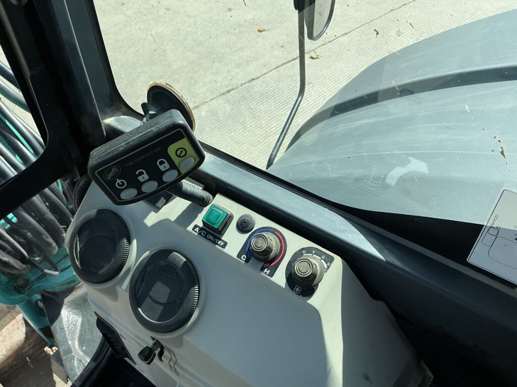 Kobelco SK45 SRX-6 Digger (ST26279)