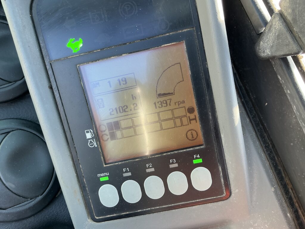 Kobelco SK25 SR Digger (ST25955)