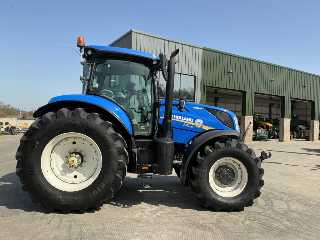 New Holland T7.270 Auto Command Tractor (ST26294)