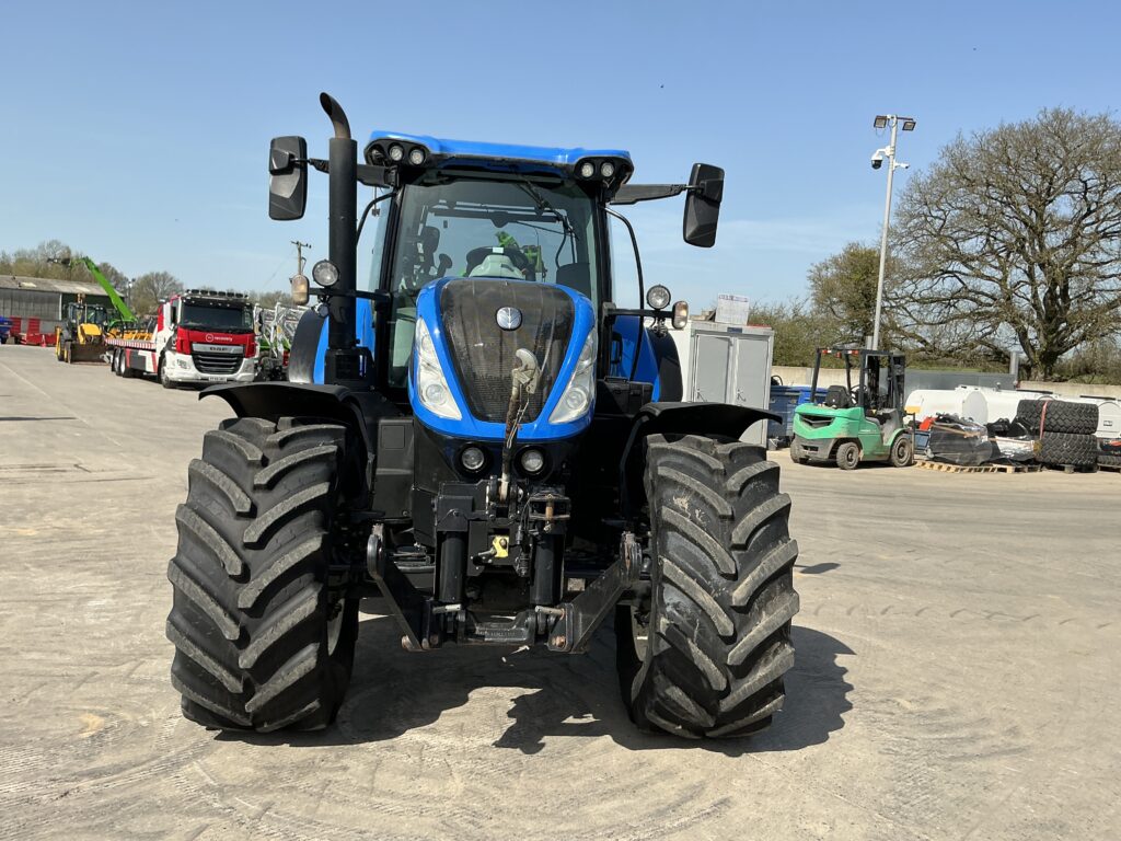 New Holland T7.270 Auto Command Tractor (ST26294)