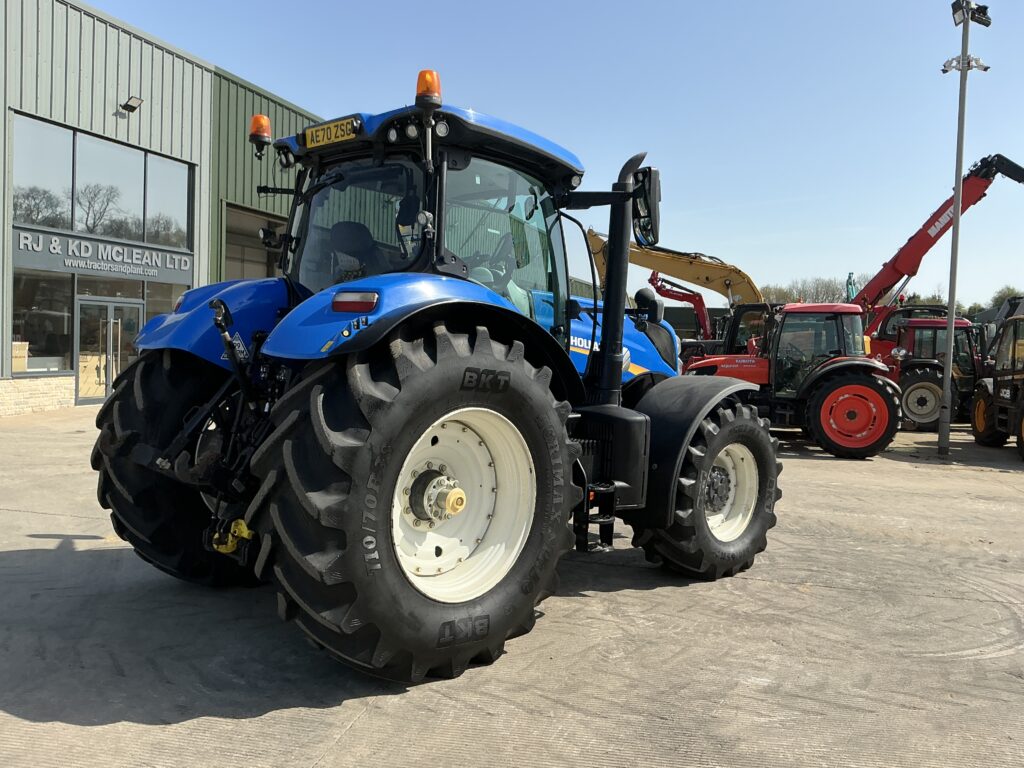New Holland T7.270 Auto Command Tractor (ST26294)