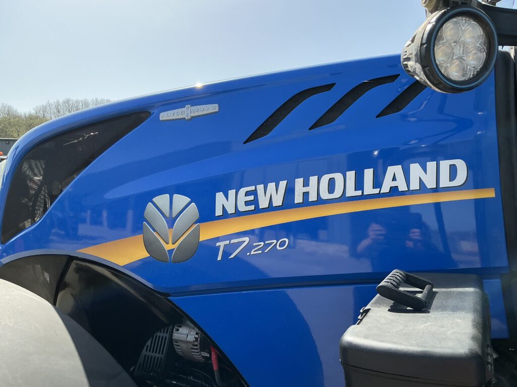 New Holland T7.270 Auto Command Tractor (ST26294)