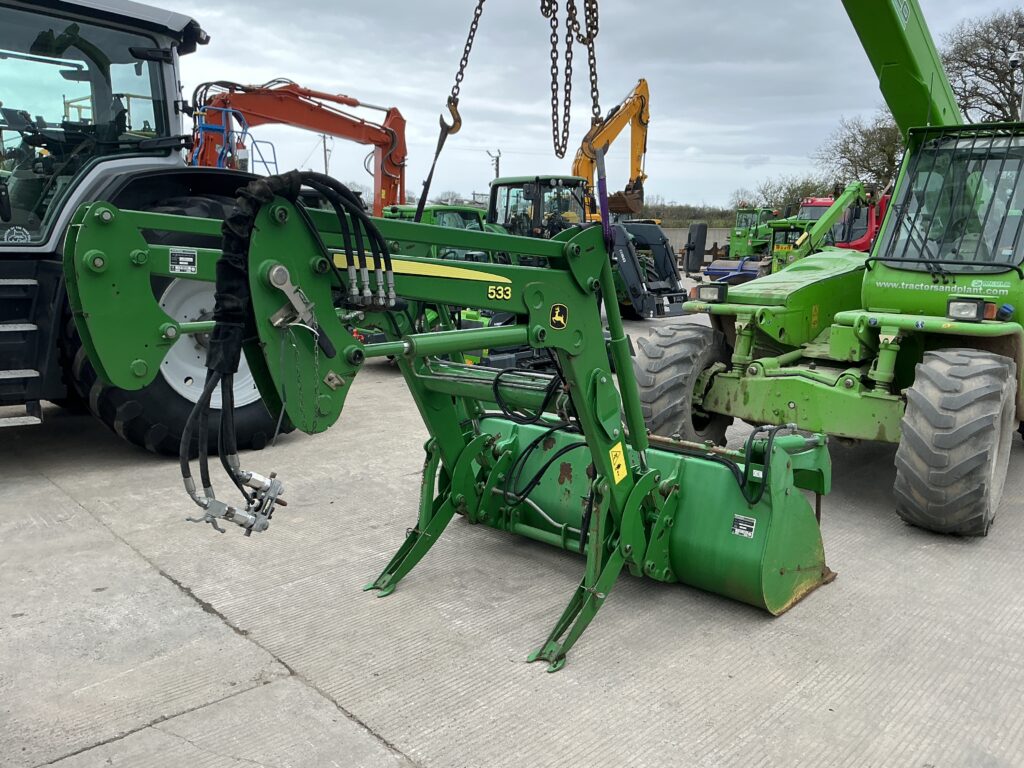 John Deere 533 Loader boom