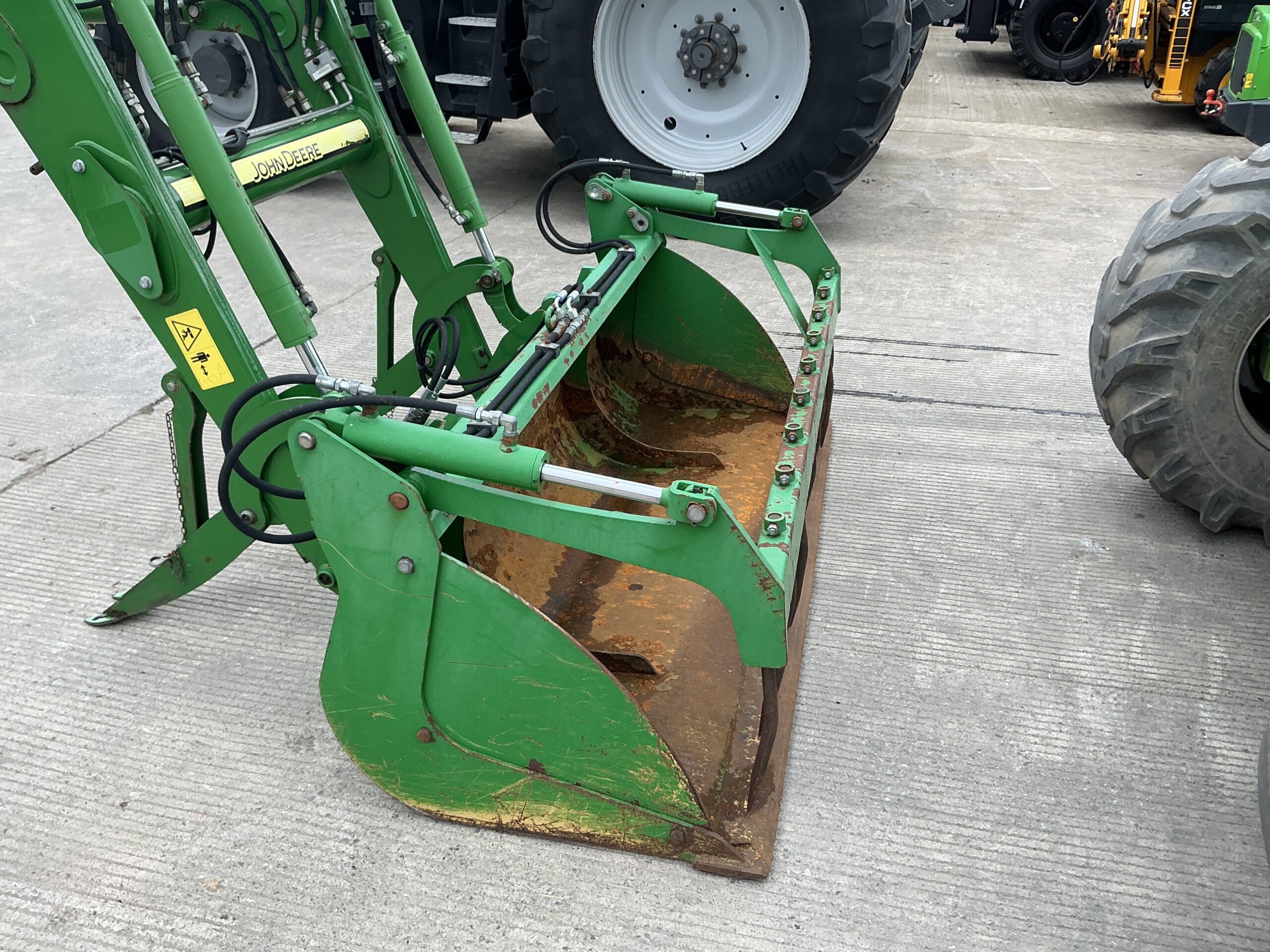 John Deere 533 Loader boom