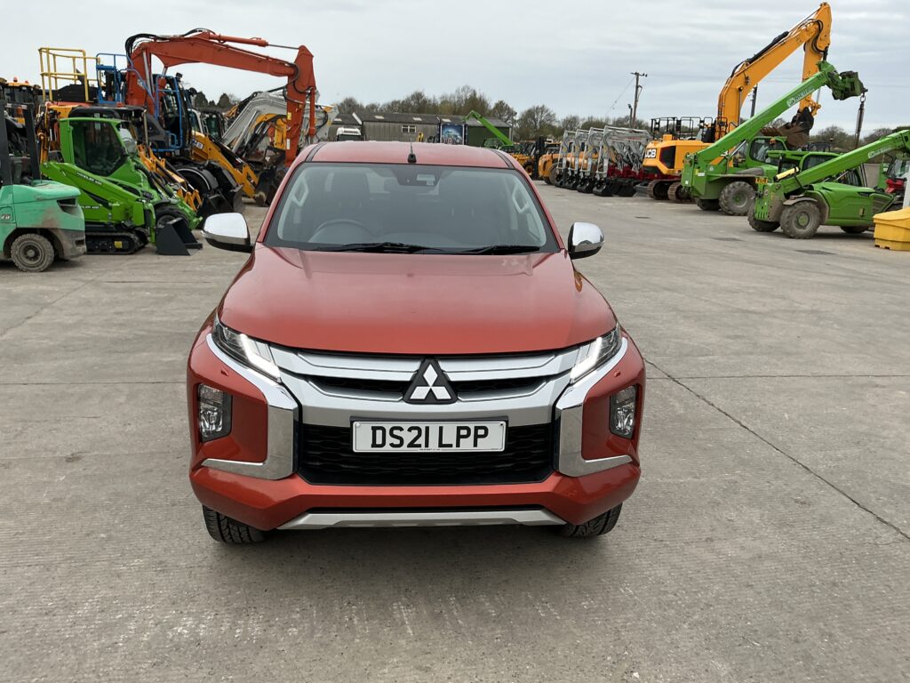 Mitsubishi L200 2.2 DI-D DC Barbarian 4WD