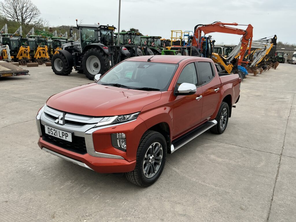 Mitsubishi L200 2.2 DI-D DC Barbarian 4WD