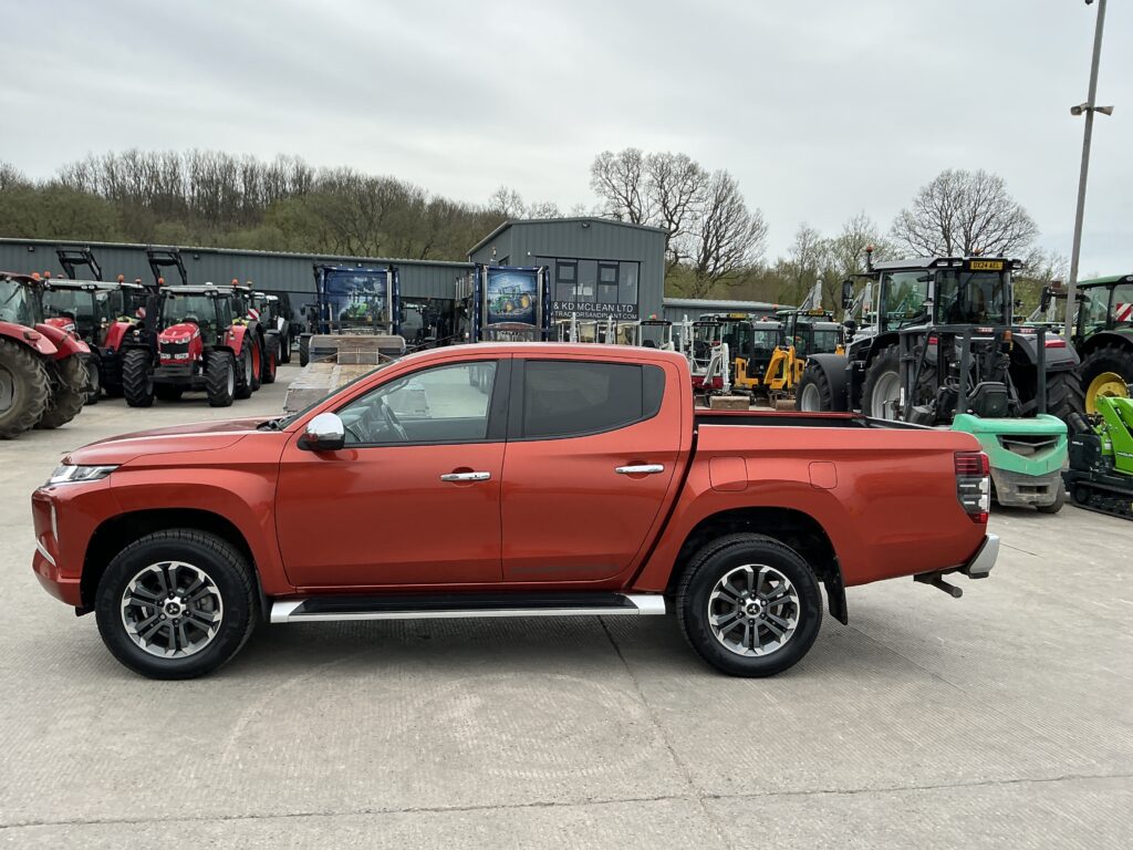 Mitsubishi L200 2.2 DI-D DC Barbarian 4WD