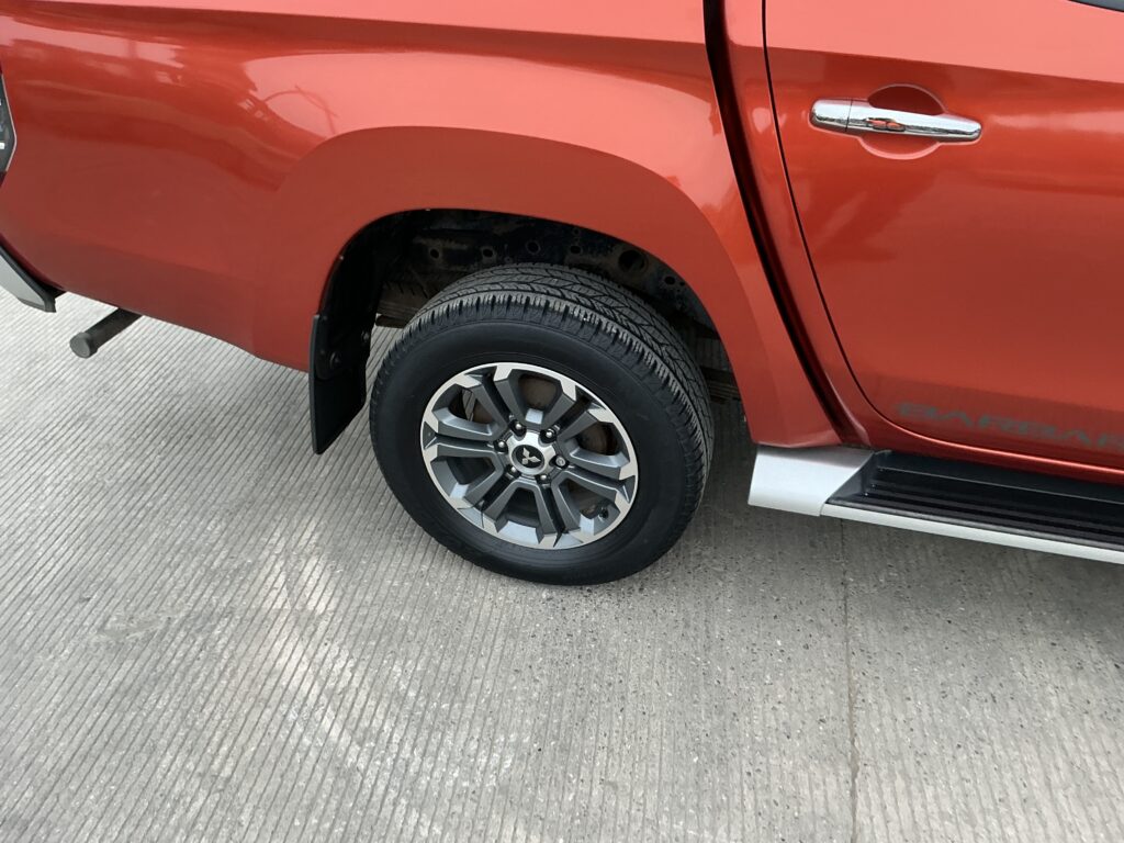 Mitsubishi L200 2.2 DI-D DC Barbarian 4WD