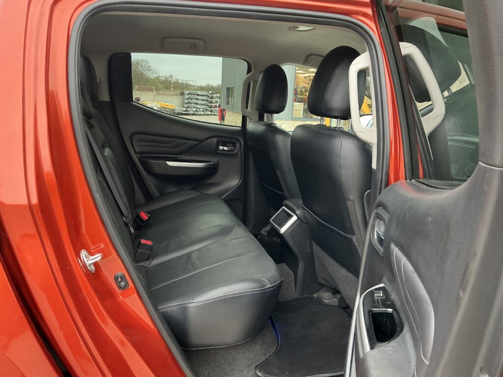 Mitsubishi L200 2.2 DI-D DC Barbarian 4WD