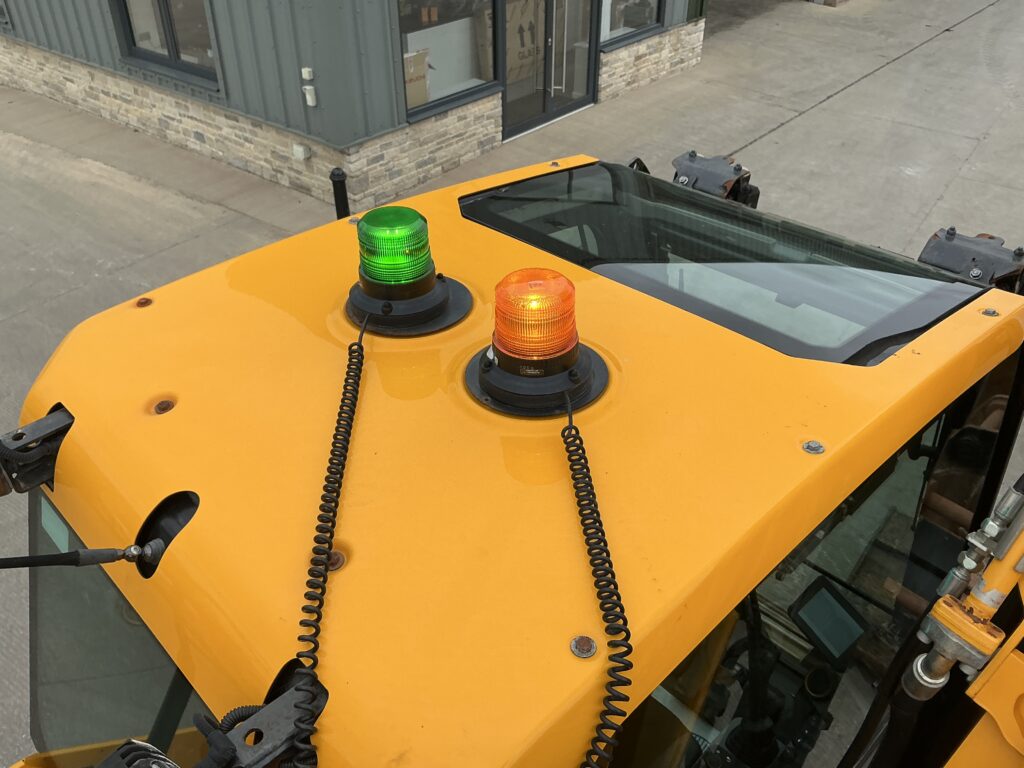 JCB 220XLC Digger (ST26186)