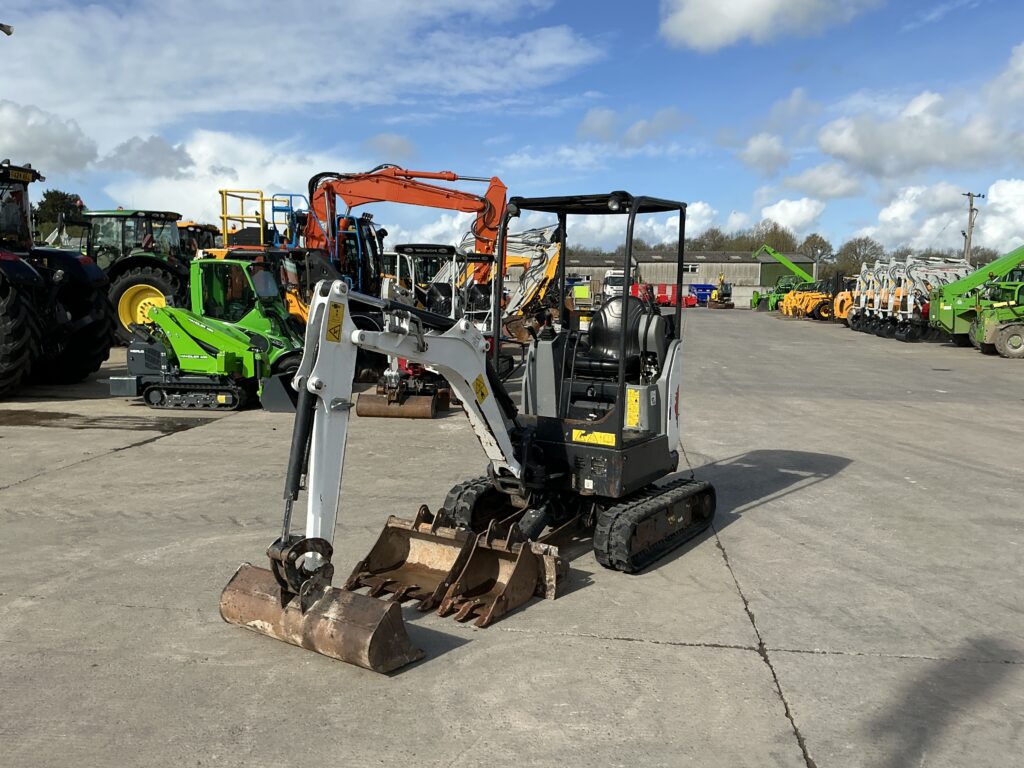 Bobcat E17Z Digger (ST26381)