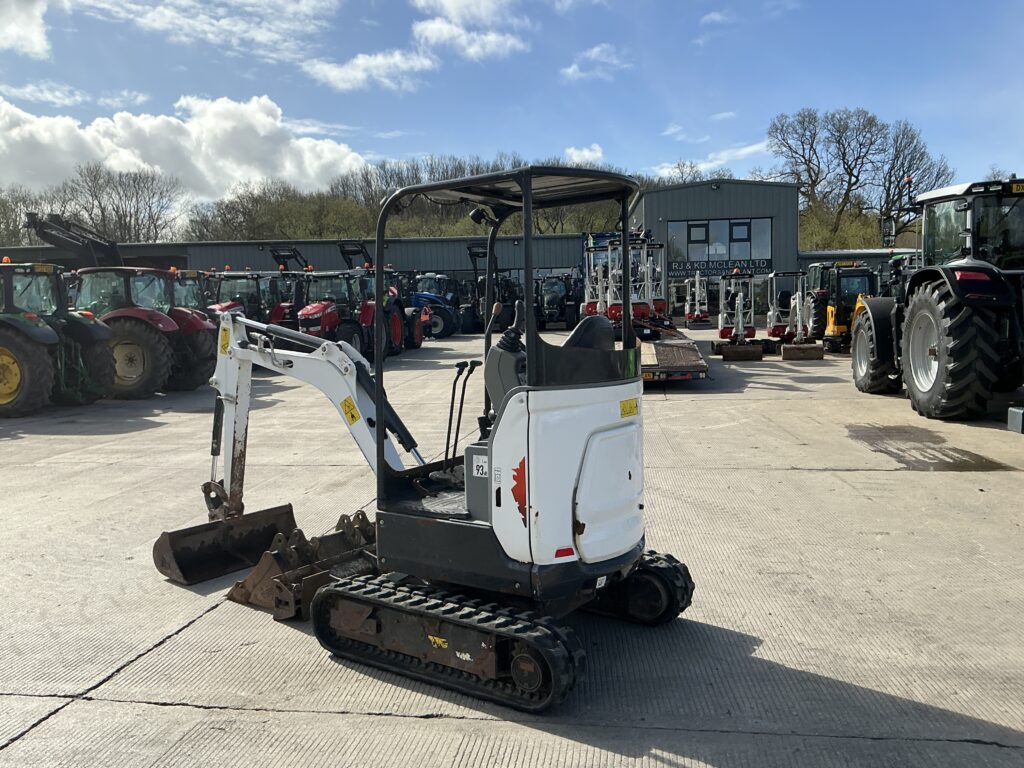 Bobcat E17Z Digger (ST26381)