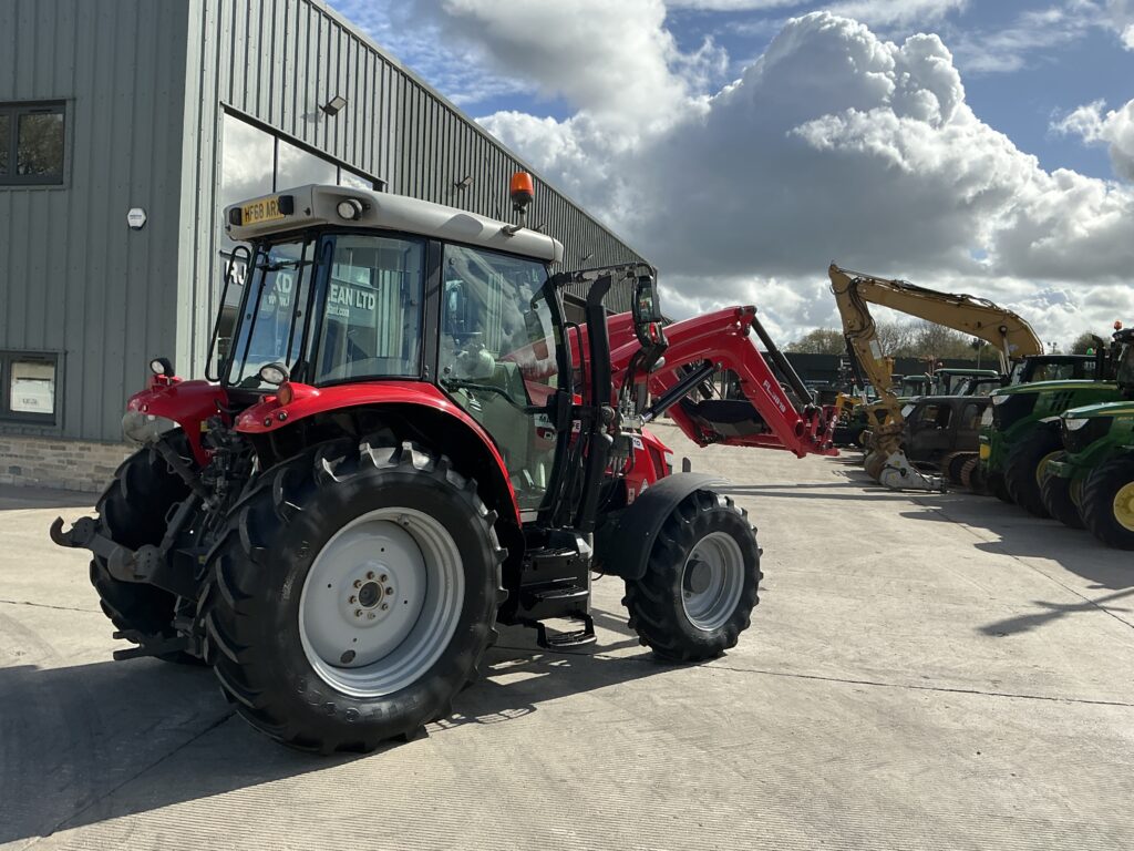 Massey Ferguson 5710S Dyna4 Tractor (ST26213)