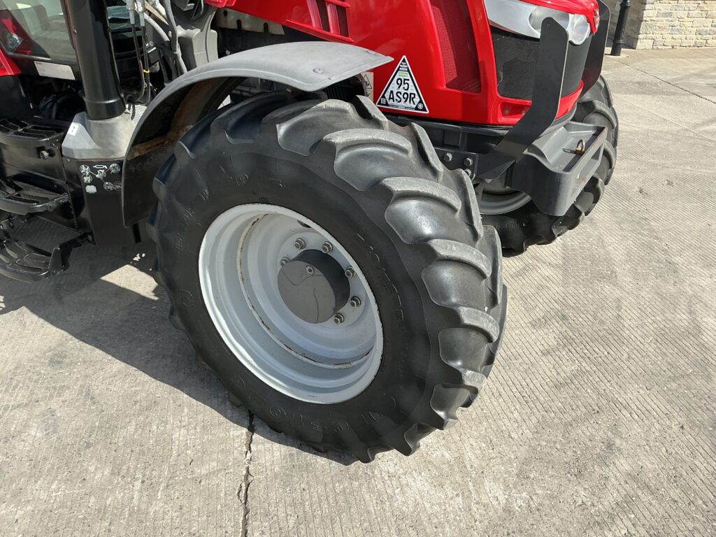Massey Ferguson 5710S Dyna4 Tractor (ST26213)