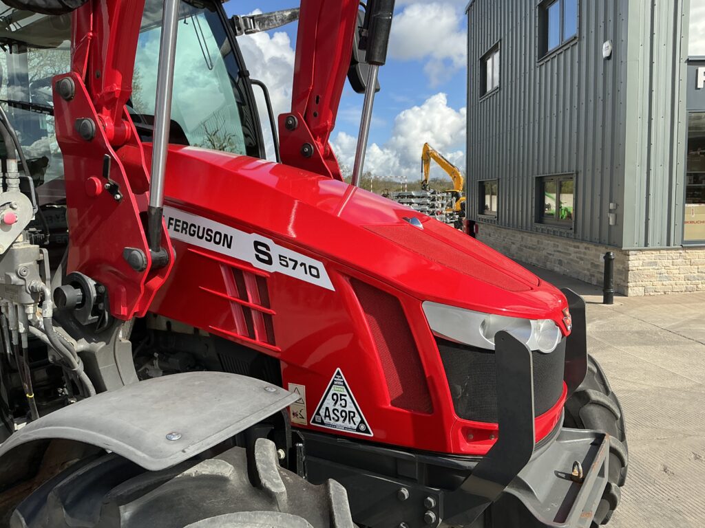 Massey Ferguson 5710S Dyna4 Tractor (ST26213)