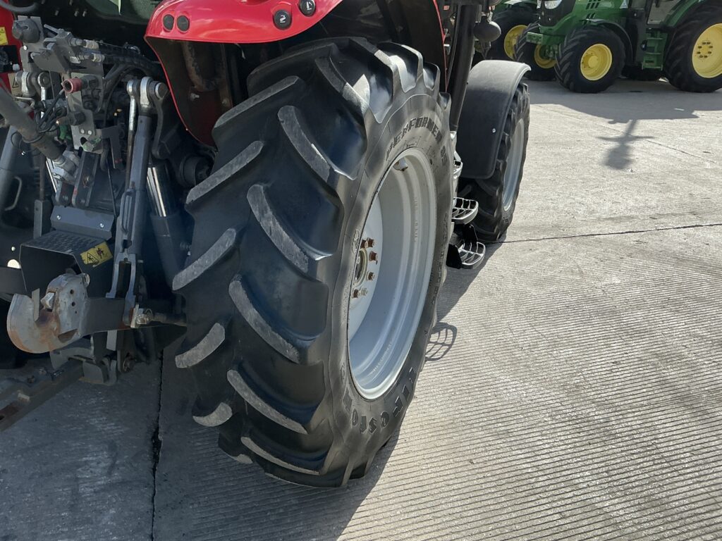 Massey Ferguson 5710S Dyna4 Tractor (ST26213)
