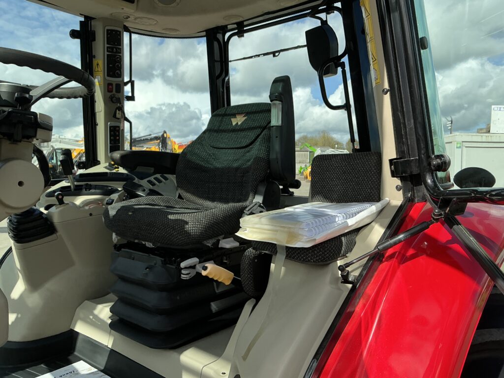 Massey Ferguson 5710S Dyna4 Tractor (ST26213)