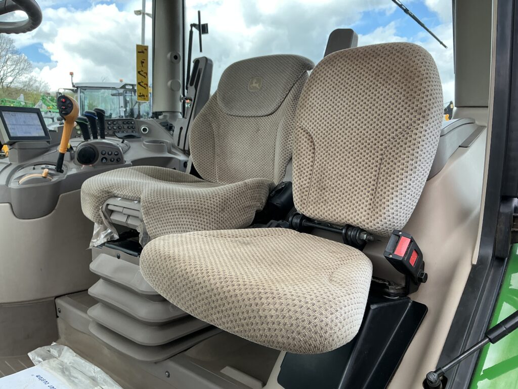 John Deere 6130R Tractor (ST26264)