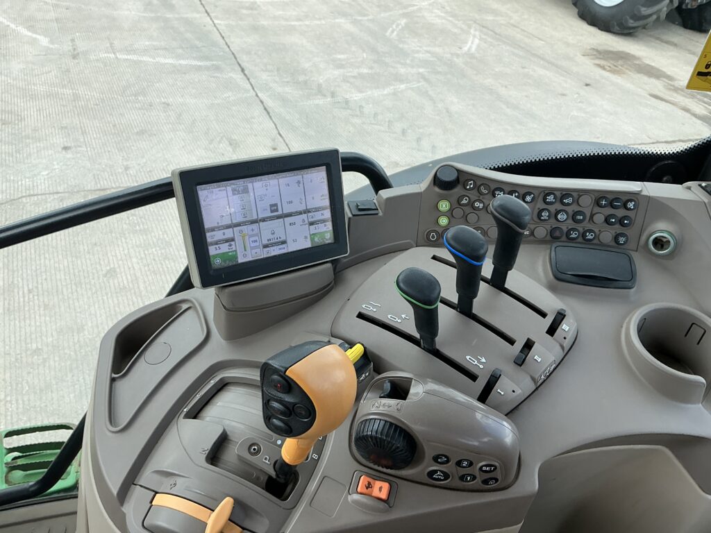 John Deere 6130R Tractor (ST26264)