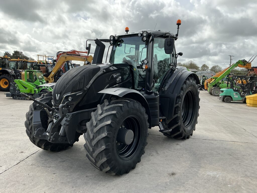 Valtra T194 Versu Unlimited (ST26337)