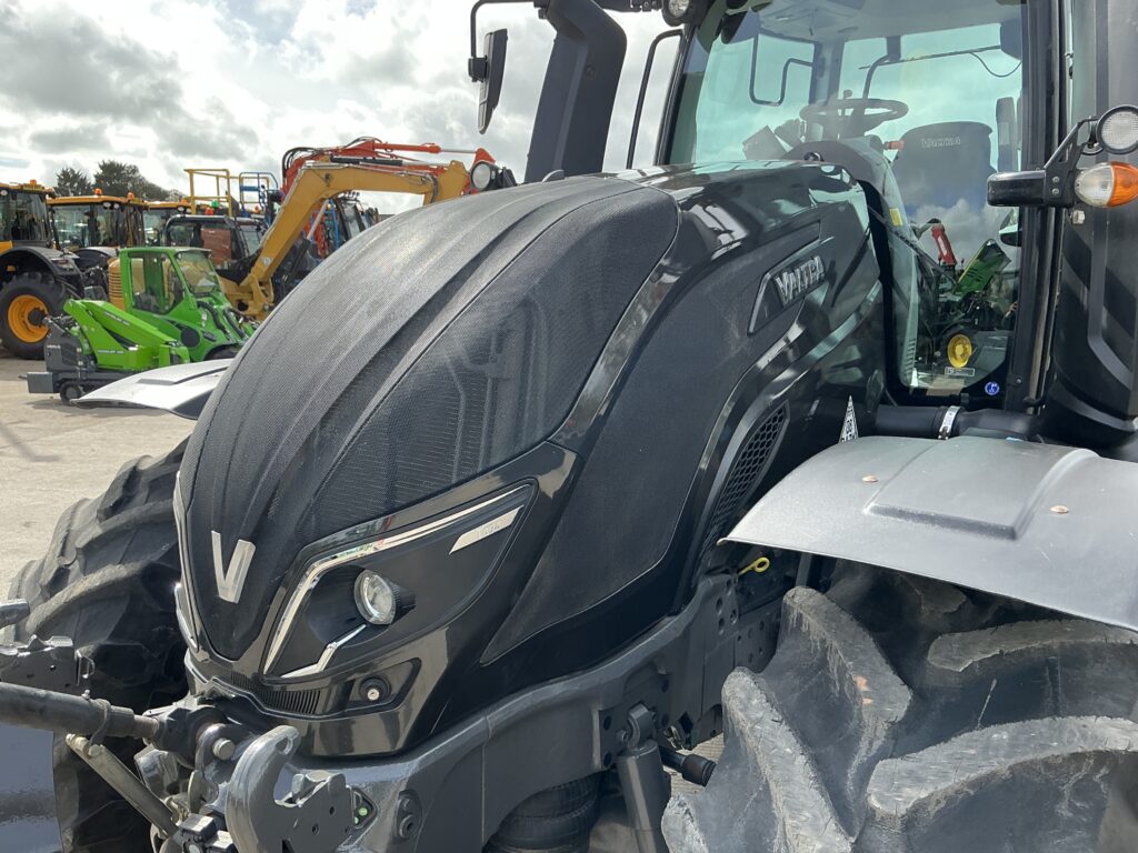 Valtra T194 Versu Unlimited (ST26337)