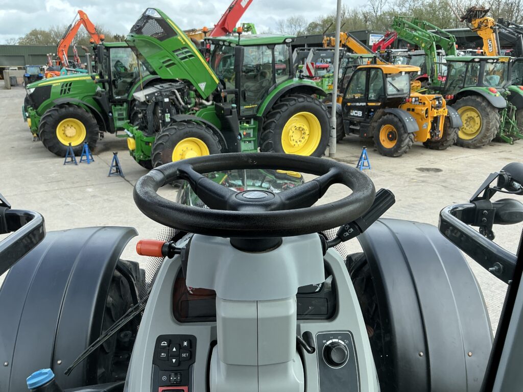 Valtra T194 Versu Unlimited (ST26337)