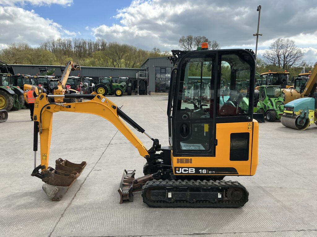 JCB 16C-1 Digger (ST26054)