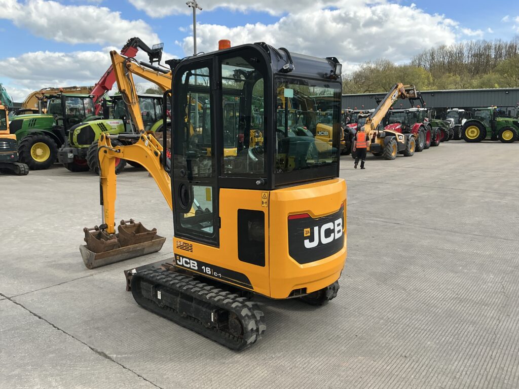 JCB 16C-1 Digger (ST26054)