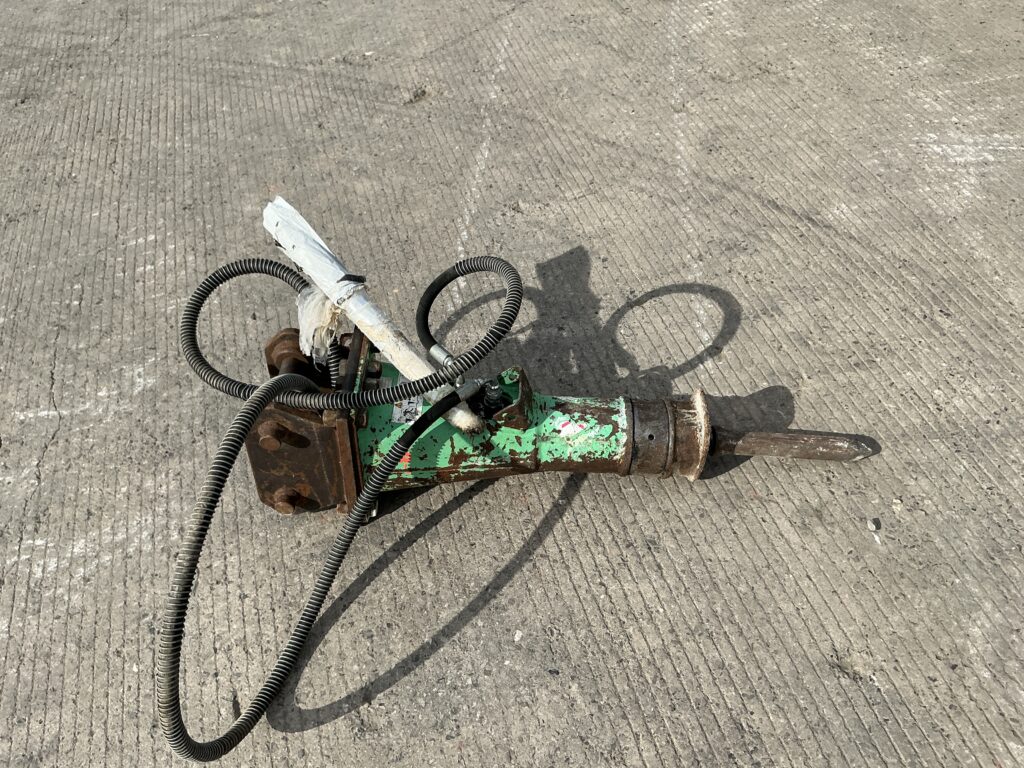 Montabert Breaker to Suite 2.5Ton Excavator