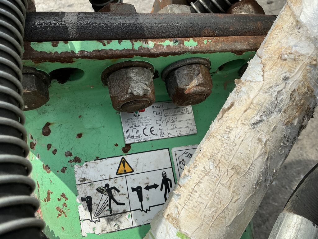 Montabert Breaker to Suite 2.5Ton Excavator