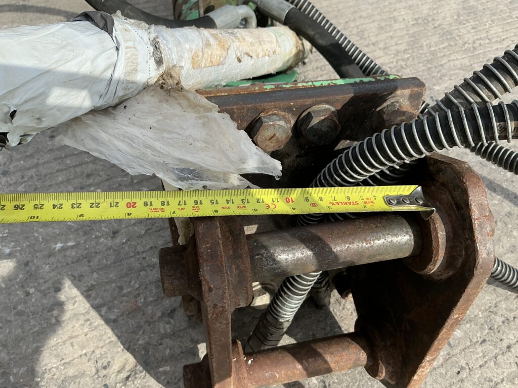 Montabert Breaker to Suite 2.5Ton Excavator