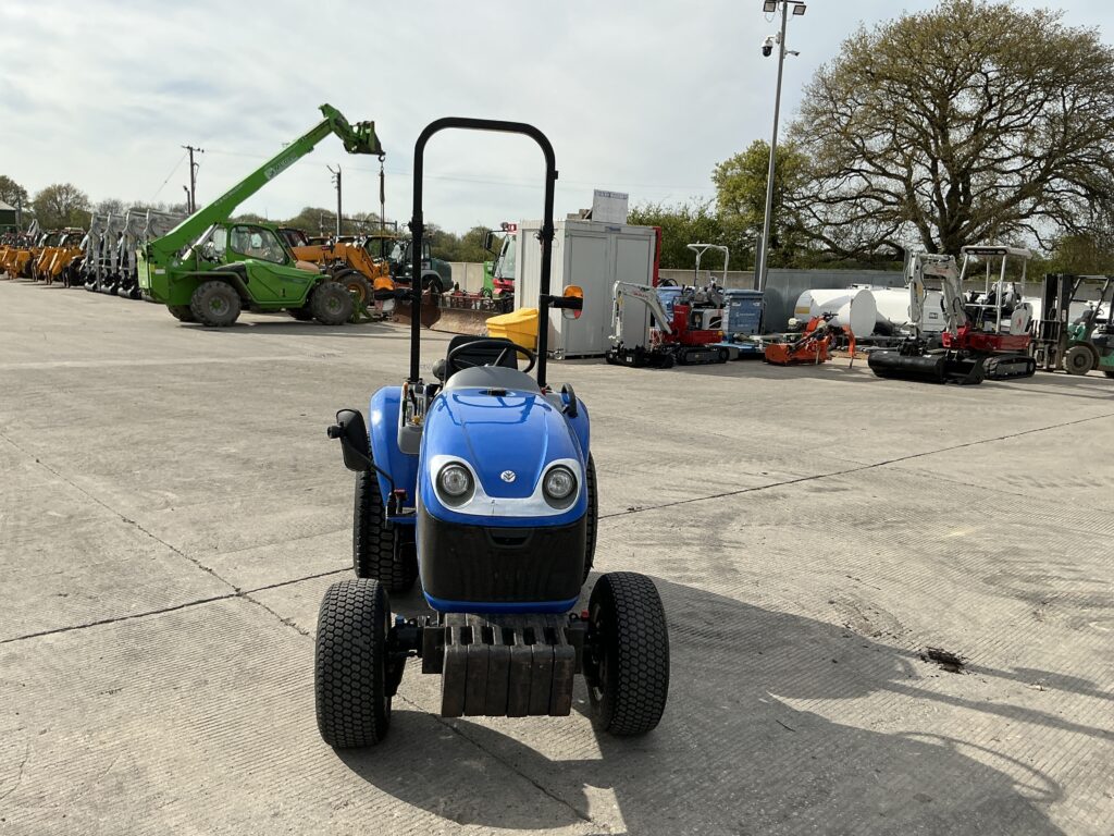 New Holland Boomer 25 Tractor (ST25862)