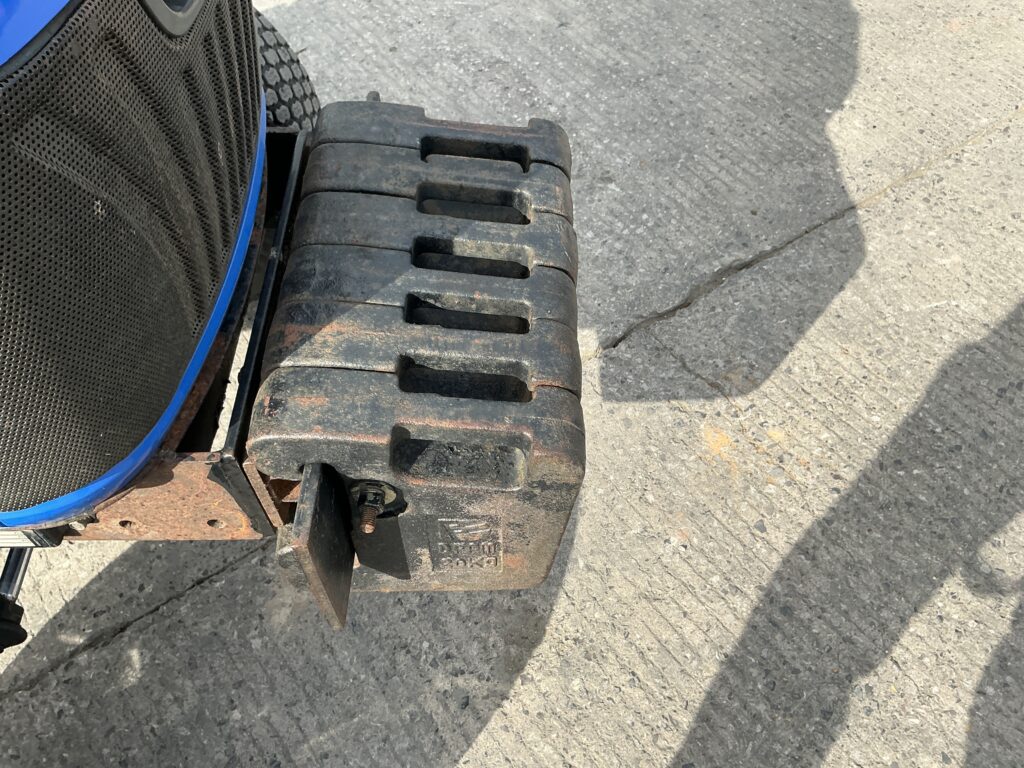 New Holland Boomer 25 Tractor (ST25862)