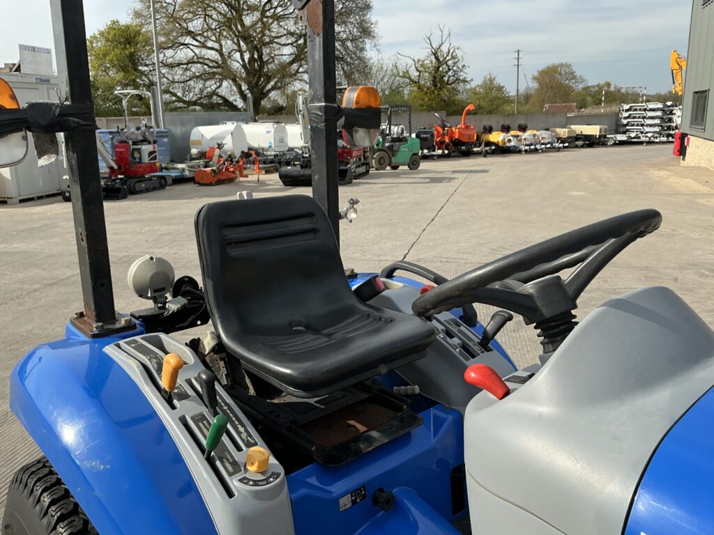 New Holland Boomer 25 Tractor (ST25862)