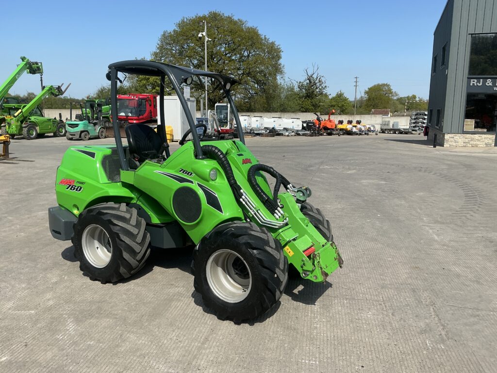 Avant 760I Telescopic Compact Loading Shovel (ST26540)