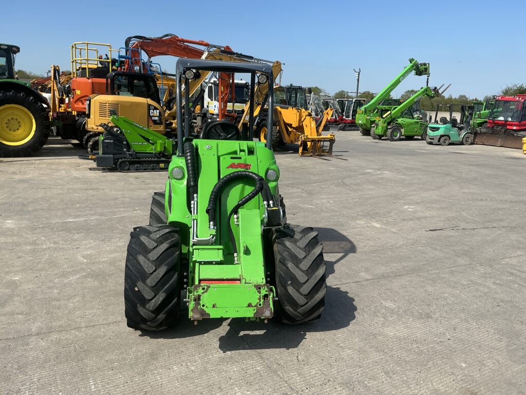 Avant 760I Telescopic Compact Loading Shovel (ST26540)