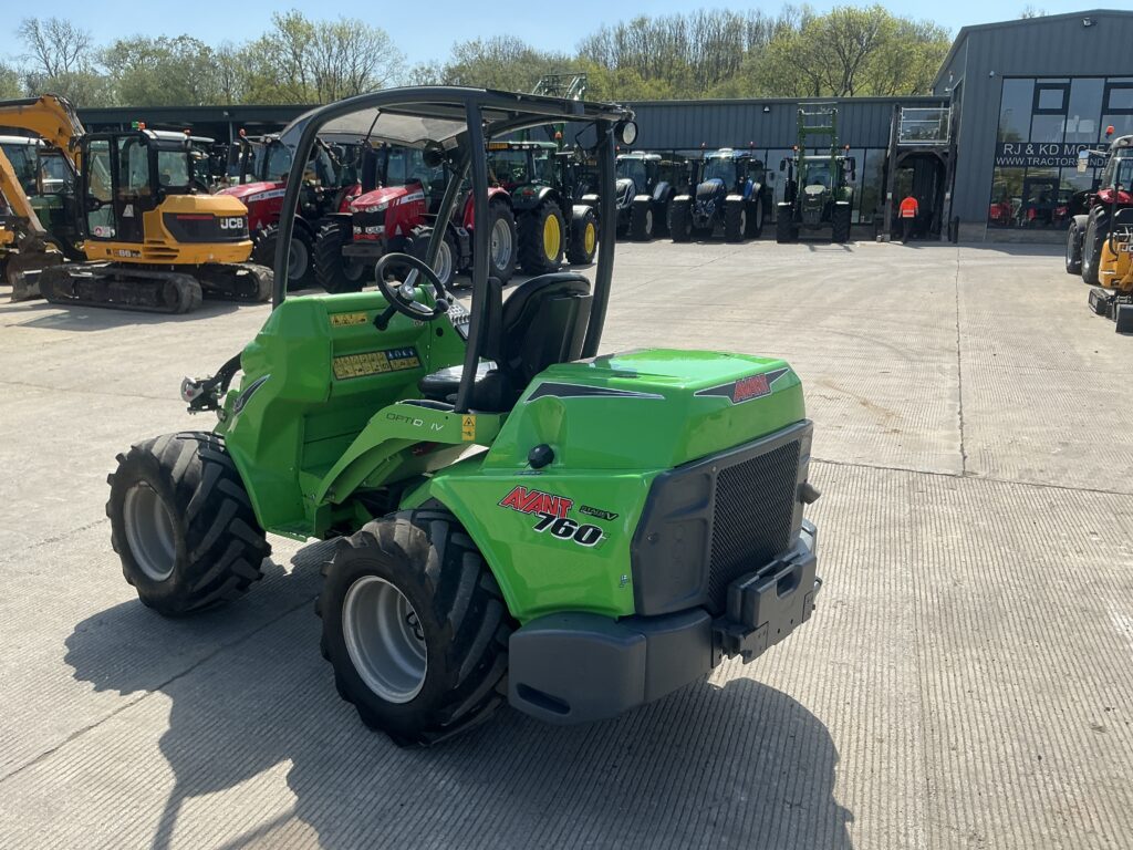 Avant 760I Telescopic Compact Loading Shovel (ST26540)