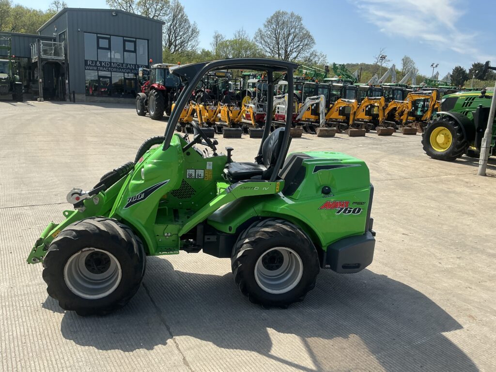 Avant 760I Telescopic Compact Loading Shovel (ST26540)