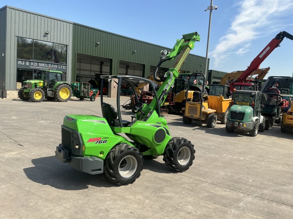 Avant 760I Telescopic Compact Loading Shovel (ST26540)