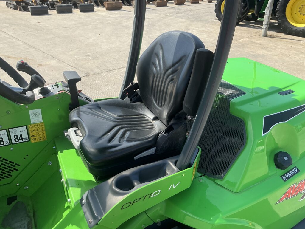 Avant 760I Telescopic Compact Loading Shovel (ST26540)