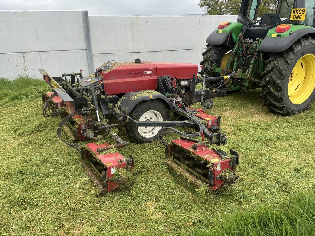 Toro TM7490 Cylinder Mowers