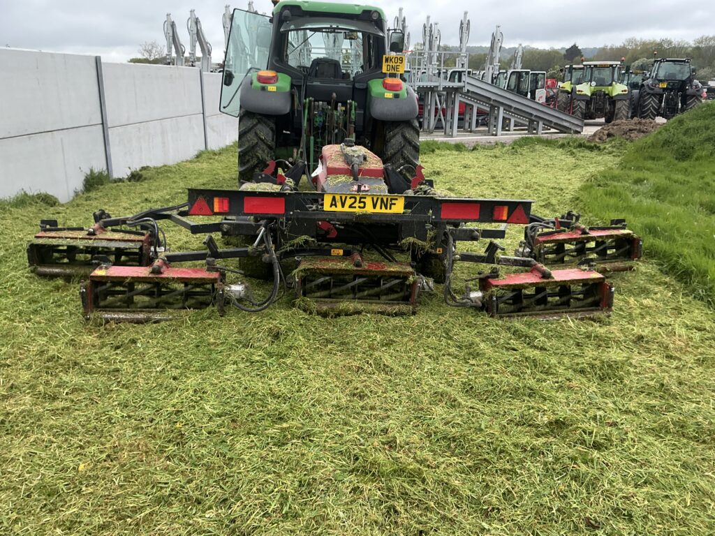 Toro TM7490 Cylinder Mowers