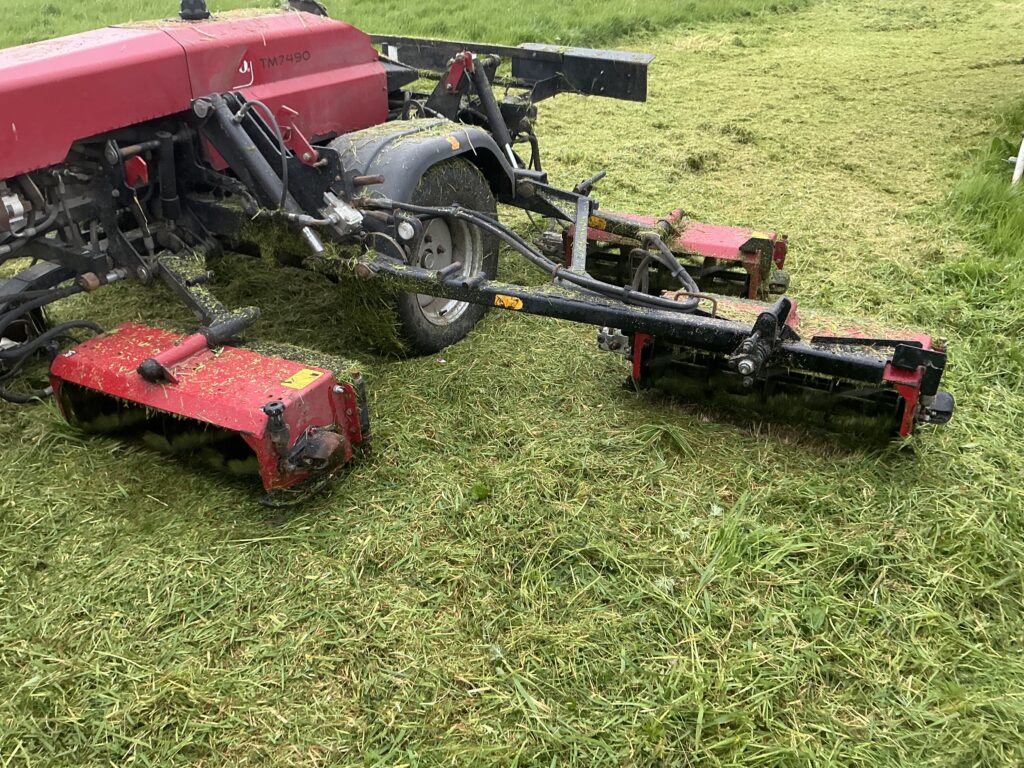 Toro TM7490 Cylinder Mowers
