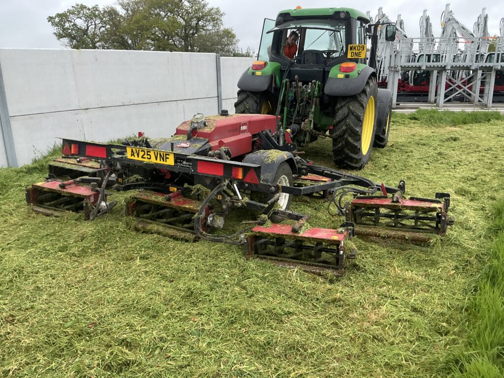Toro TM7490 Cylinder Mowers