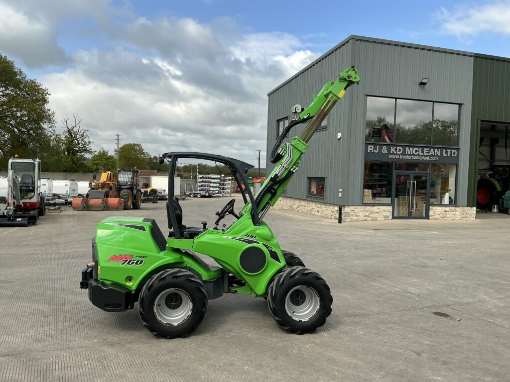Avant 760i Wheeled Telescopic Compact loading Shovel (ST26541)